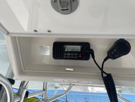 Regulator 34-CENTER-CONSOLE image