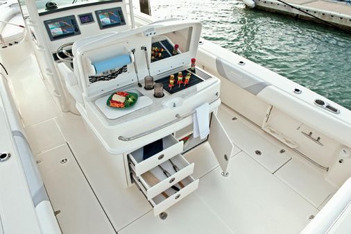 Boston Whaler 320 Outrage image