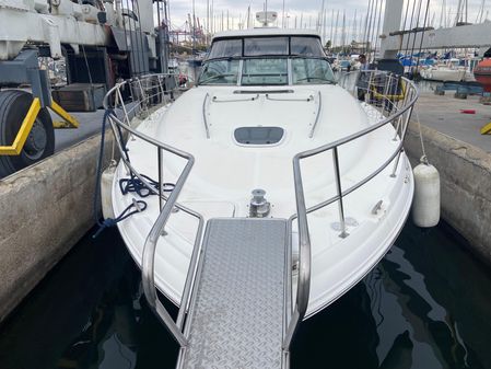 Sea Ray 425 image