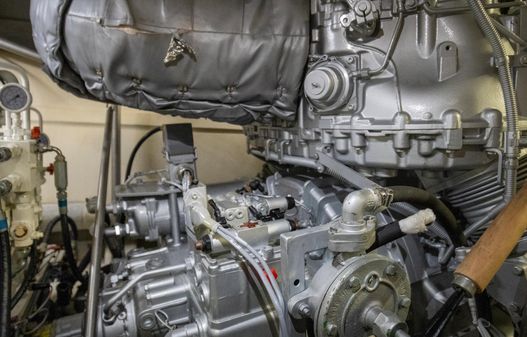 Pershing 74 image