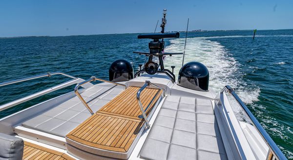Pershing 74 image