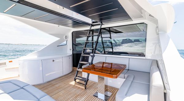 Pershing 74 image