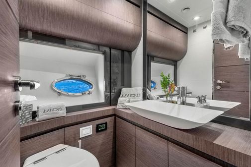 Pershing 74 image