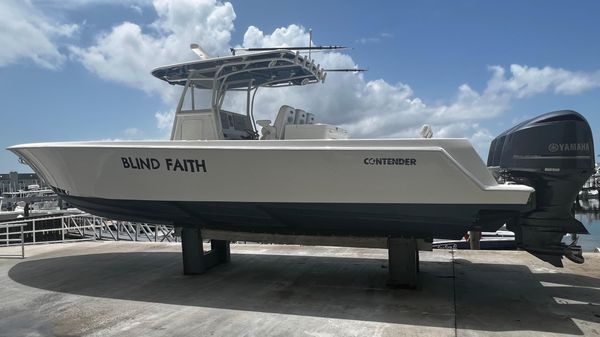 Contender 39 ST