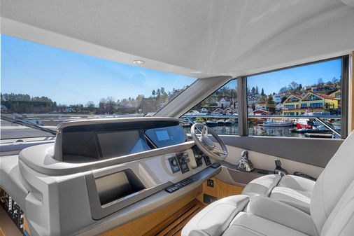 Princess Yachts F55 image