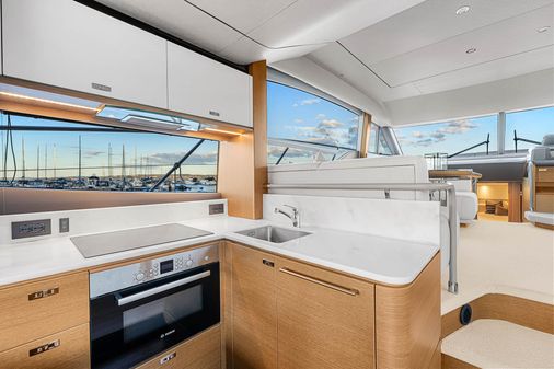 Princess Yachts F55 image