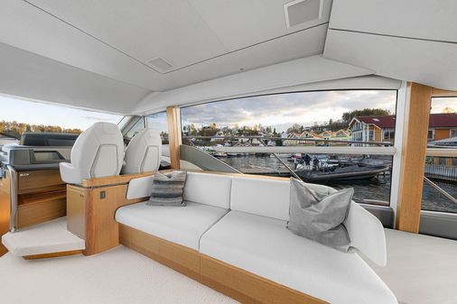 Princess Yachts F55 image