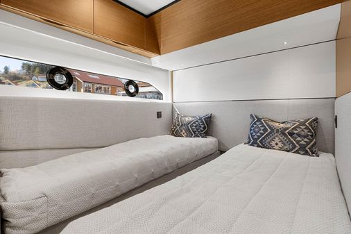 Princess Yachts F55 image