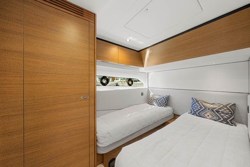 Princess Yachts F55 image