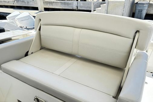 Boston Whaler 350 Realm image