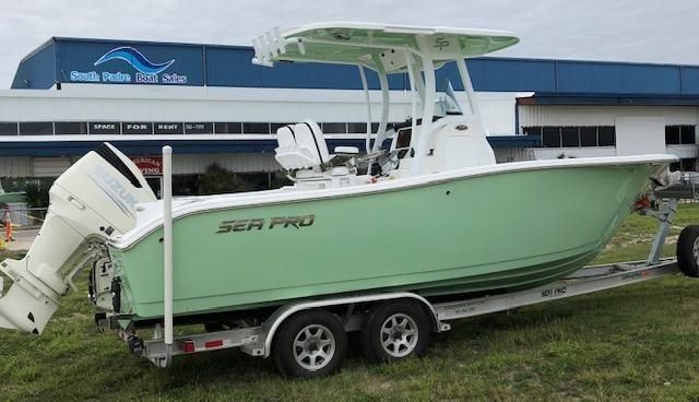 Sea Pro 239 Center Console - main image