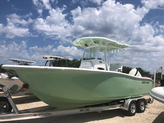 Sea Pro 239 Center Console - main image