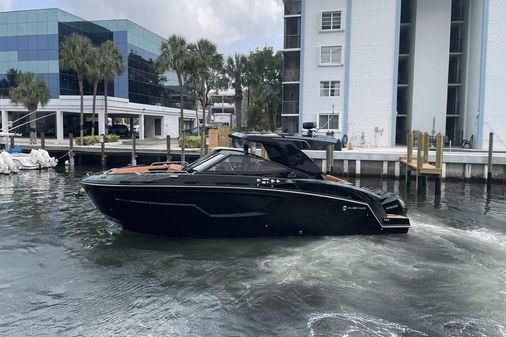 Cruisers Yachts 38 GLS South Beach OB image