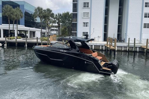 Cruisers Yachts 38 GLS South Beach OB image