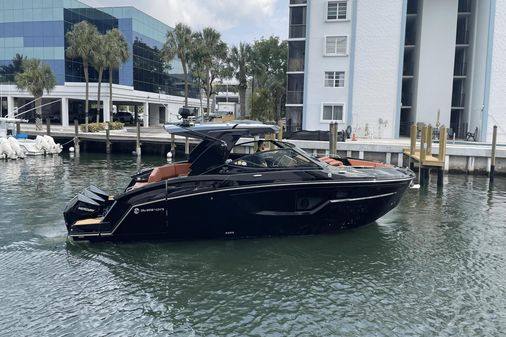 Cruisers Yachts 38 GLS South Beach OB image