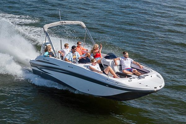 Hurricane Sundeck Sport 218 OB - main image