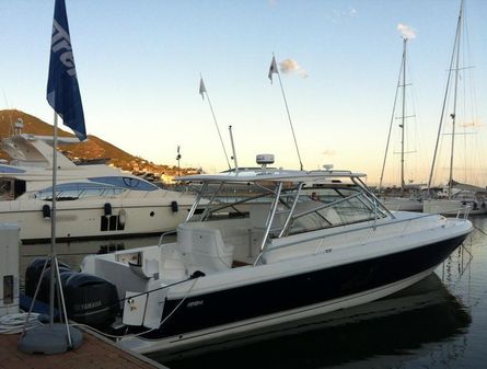 Intrepid 475 Sport Yacht image