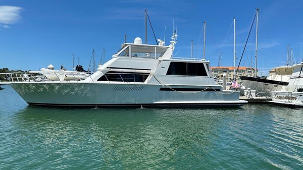 Viking Cockpit Motor Yacht 