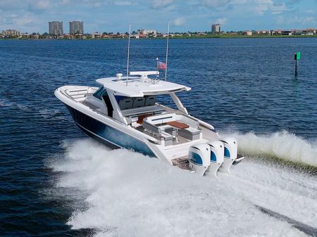 Tiara Sport 38 LS image