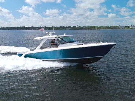 Tiara Sport 38 LS image