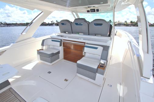 Tiara Sport 38 LS image