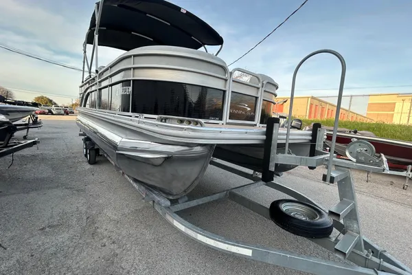 Bennington G22 image