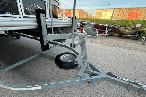 Bennington G22 image