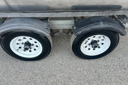 Bennington G22 image