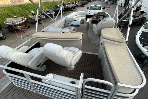 Bennington G22 image