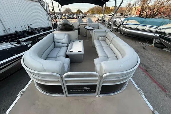 Bennington G22 image