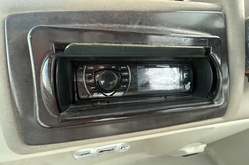 Bennington G22 image