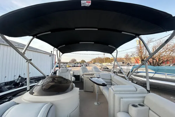 Bennington G22 image