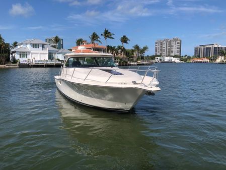 Tiara Yachts 3900 Coronet image