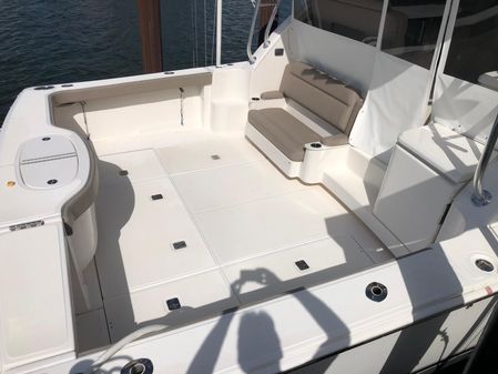 Tiara Yachts 3900 Coronet image