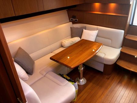 Tiara Yachts 3900 Coronet image