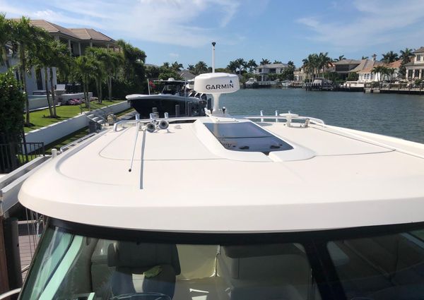 Tiara Yachts 3900 Coronet image