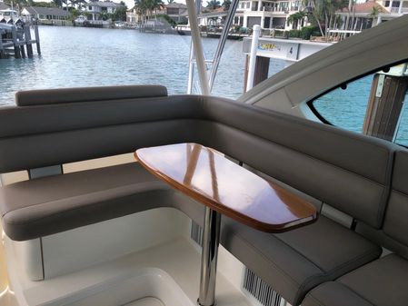 Tiara Yachts 3900 Coronet image