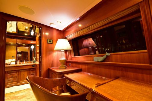 Sovereign Westport Pilothouse On-Deck Master image