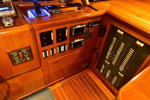 Sovereign Westport Pilothouse On-Deck Master image