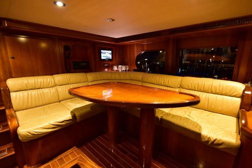 Sovereign Westport Pilothouse On-Deck Master image