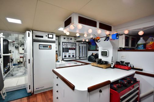 Sovereign Westport Pilothouse On-Deck Master image