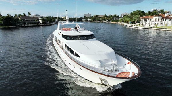 Sovereign Westport Pilothouse On-Deck Master image