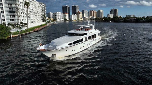 Sovereign Westport Pilothouse On-Deck Master image