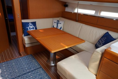 Jeanneau Sun Odyssey 44 DS image