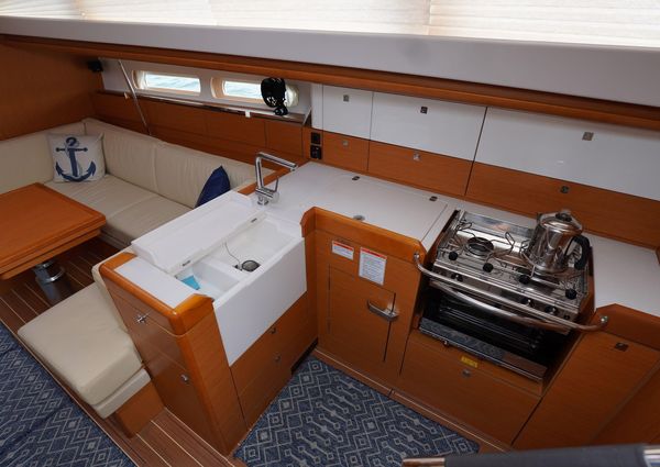 Jeanneau Sun Odyssey 44 DS image