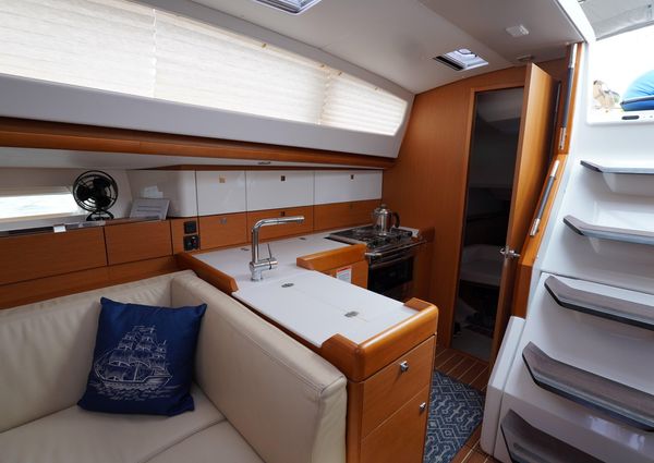 Jeanneau Sun Odyssey 44 DS image