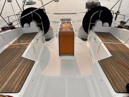 Jeanneau Sun Odyssey 44 DS image