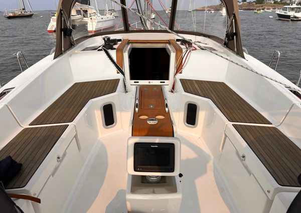 Jeanneau Sun Odyssey 44 DS image