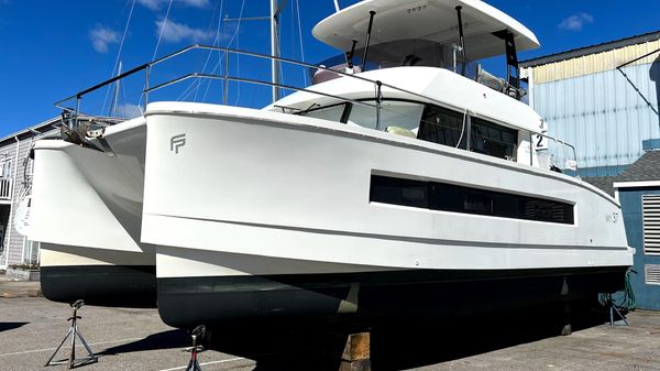 Fountaine Pajot MY 37