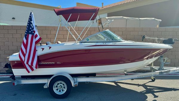 Chaparral 18 Ski & Fish H2O
